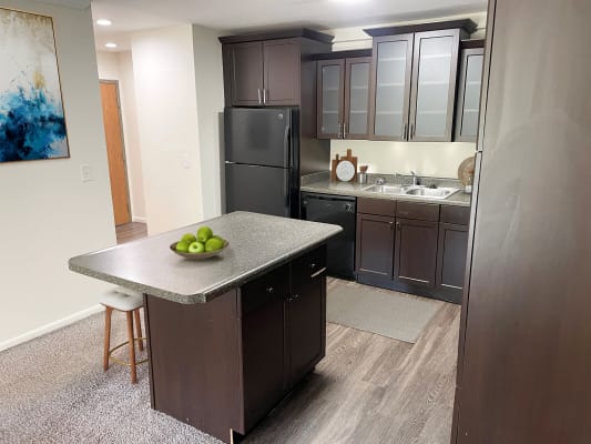 Americana Apartments B property